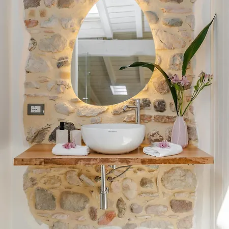 Vicolosuite - Di Garda Apartamento