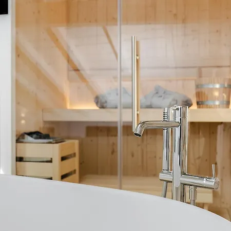 Vicolosuite - Di Garda Apartment *