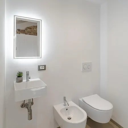 Vicolosuite - Di Garda Torri Del Benaco
